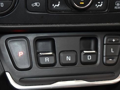 Used 2019 GMC Terrain SLT w/ Infotainment Package II AWD/4WD image 33