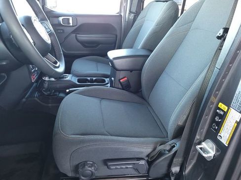 Certified 2025 Jeep Wrangler Willys 4xe image 16