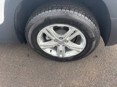 Used 2024 GMC Terrain SLE image 45