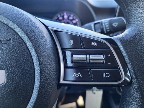 Used 2024 Kia Forte LXS image 18