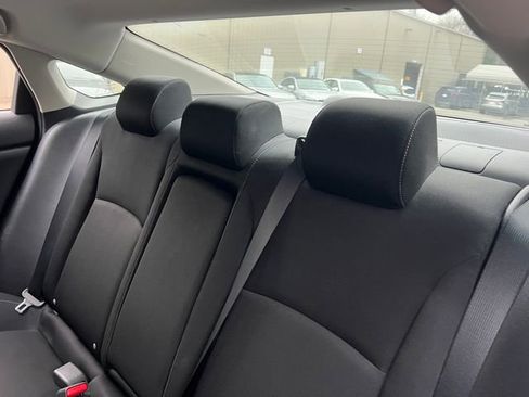 Used 2018 Honda Civic EX image 19