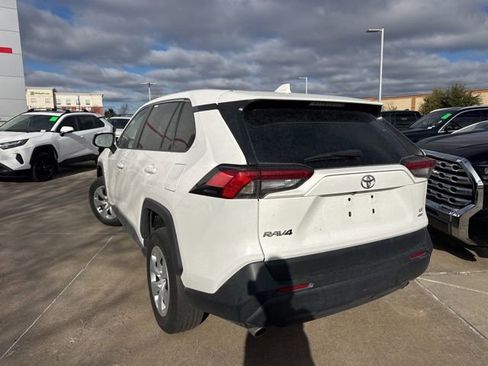 Used 2023 Toyota RAV4 LE image 4
