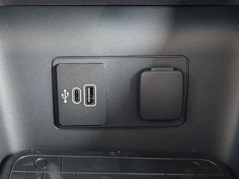 New 2026 Ford Explorer Active w/ Active Comfort Package RWD image 21