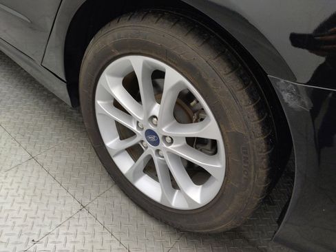 Used 2020 Ford Fusion SE FWD image 31