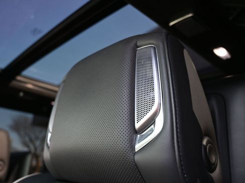 Used 2023 Cadillac Escalade V w/ LPO, ONYX Package image 35