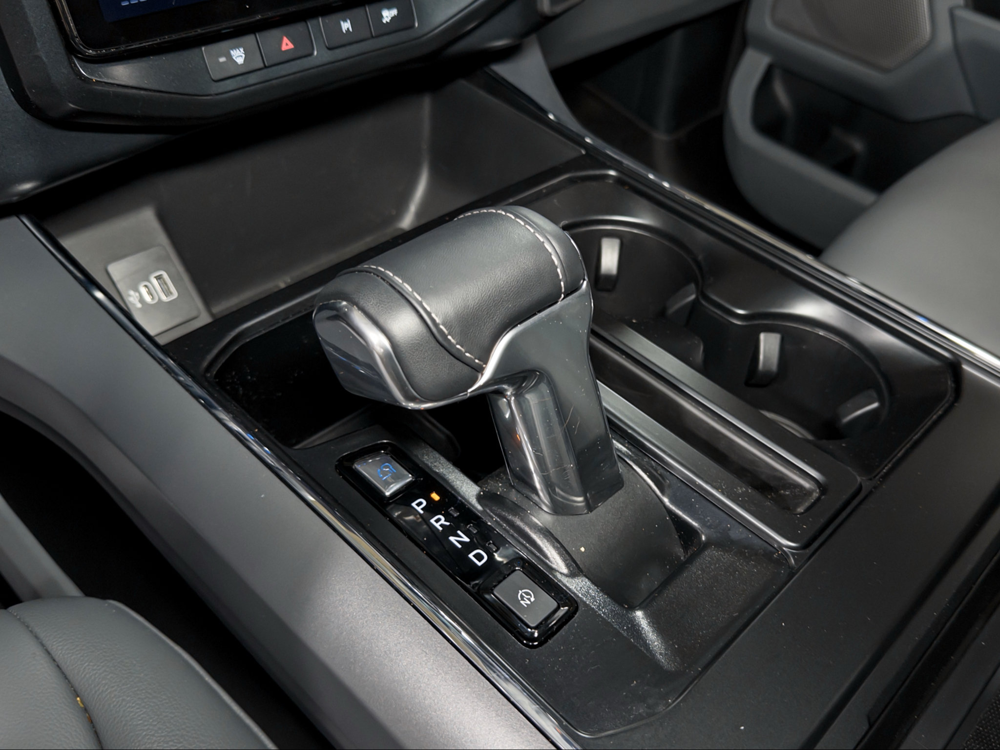 Used 2025 Ford F150 Lightning Flash AWD/4WD image 19