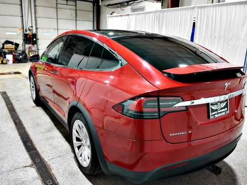 Used 2017 Tesla Model X 75D AWD/4WD image 26