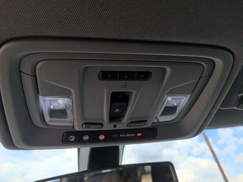 Used 2020 Chevrolet Silverado 1500 LT w/ Texas Edition image 20