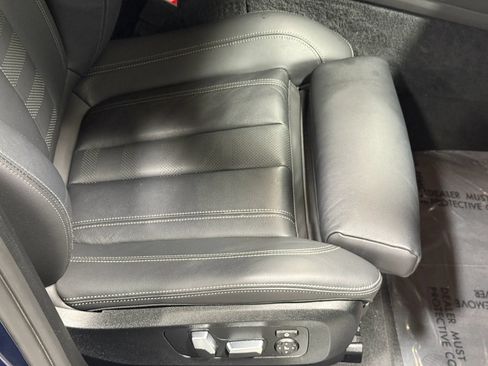 Used 2022 BMW X6 xDrive40i w/ M Sport Package AWD/4WD image 53