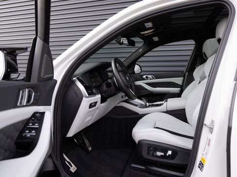 Used 2022 BMW X5 M w/ Competition Package 2 image 22