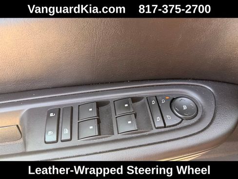 Used 2017 Chevrolet Traverse LT FWD image 19