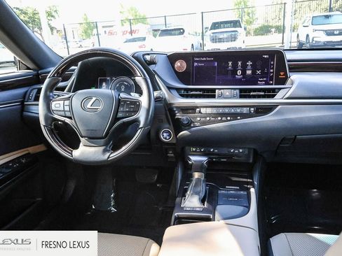Used 2019 Lexus ES 300h w/ Premium Package FWD image 14