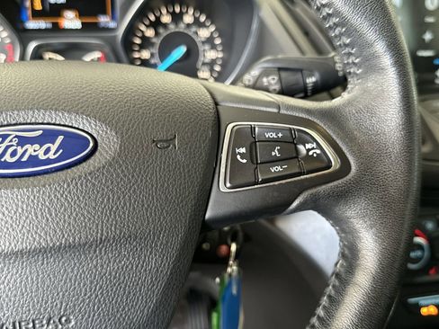 Used 2018 Ford Escape SEL AWD/4WD image 21