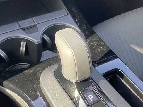 Used 2025 Toyota Prius XLE FWD image 13