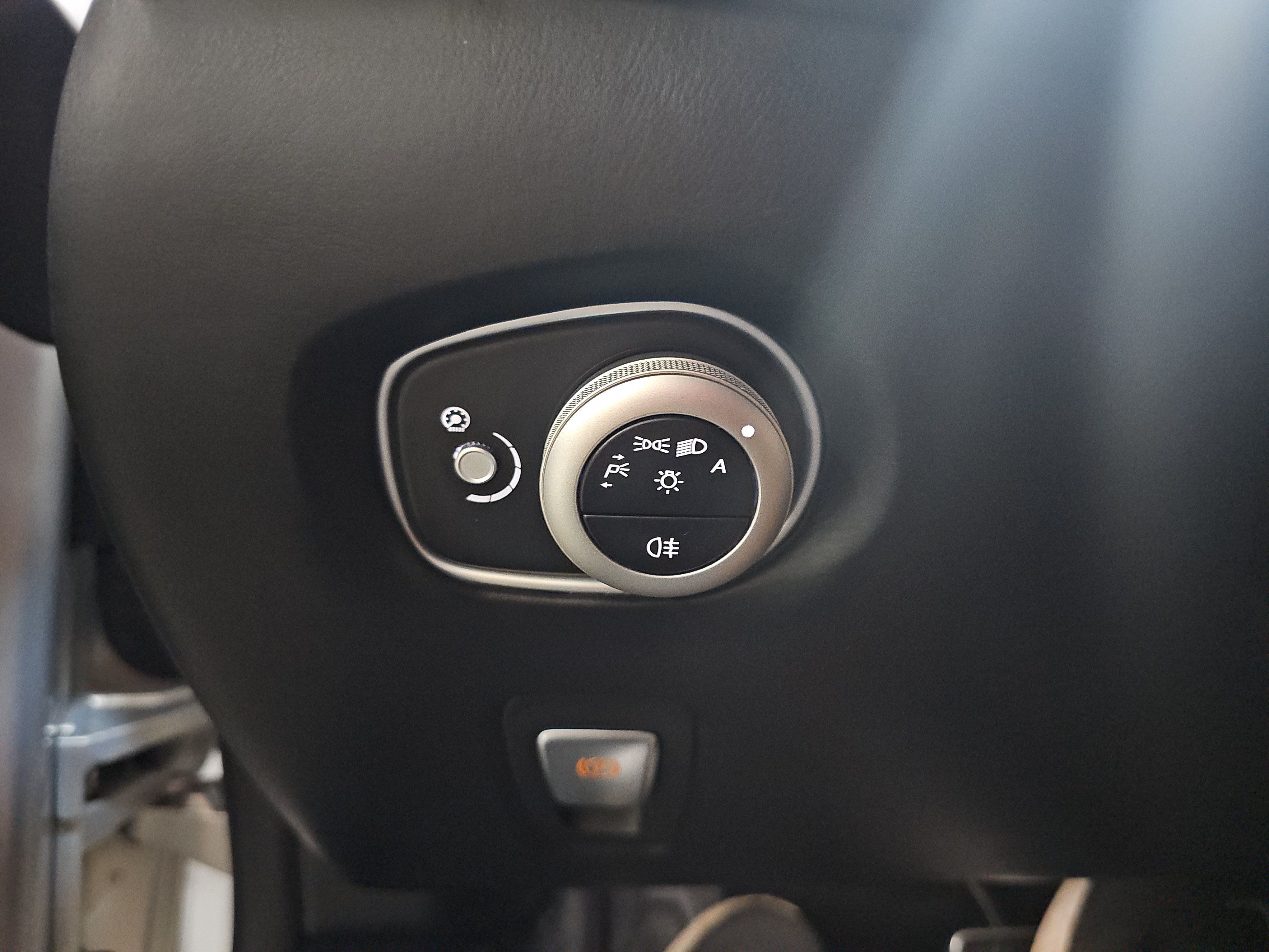 Used 2019 Aston Martin V8 Vantage Coupe RWD image 22
