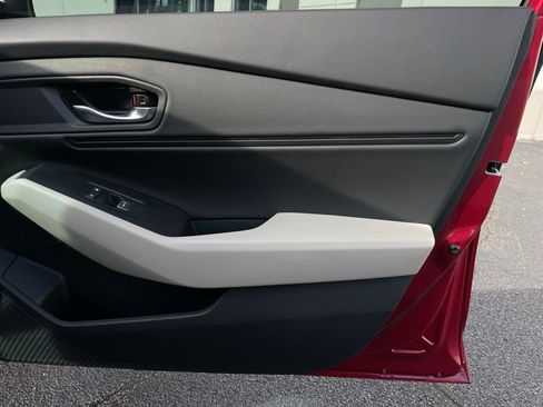 Certified 2025 Honda Accord SE image 29