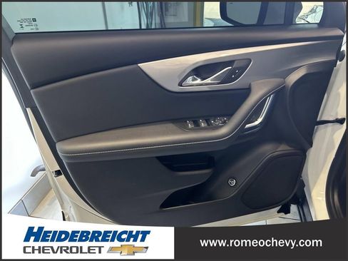 Used 2024 Chevrolet Blazer LT w/ Convenience Package FWD image 10