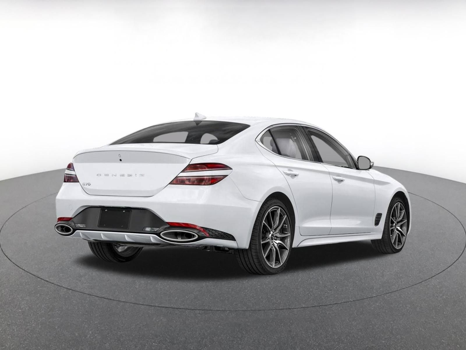 Used 2026 Genesis G70 2.5T RWD image 2