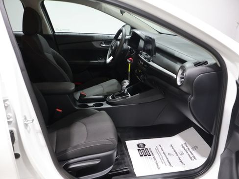 Used 2019 Kia Forte LXS FWD image 20