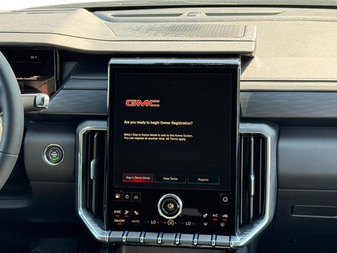 New 2026 GMC Acadia Elevation image 8