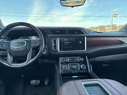 Used 2024 GMC Yukon XL Denali Ultimate image 13