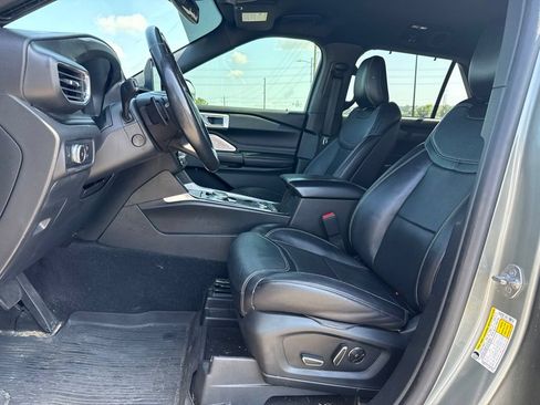Used 2020 Ford Explorer ST w/ Premium Technology Package AWD/4WD image 6