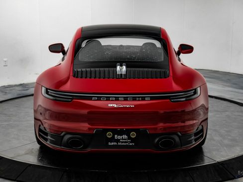 Used 2024 Porsche 911 Carrera w/ Premium Package image 11