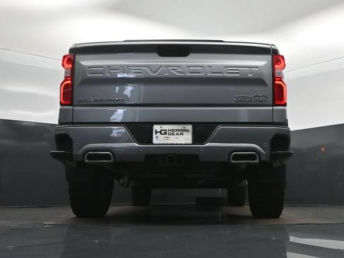Used 2025 Chevrolet Silverado 1500 High Country w/ Technology Package AWD/4WD image 42