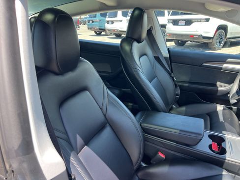 Used 2023 Tesla Model 3 Standard Range RWD image 17