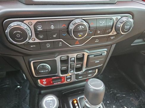 Used 2022 Jeep Gladiator Rubicon w/ LED Lighting Group AWD/4WD image 26