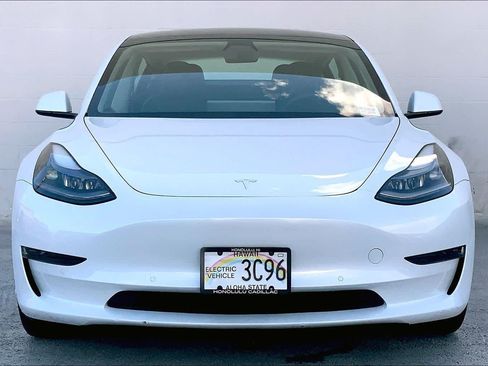 Used 2021 Tesla Model 3 Standard Range Plus RWD image 6