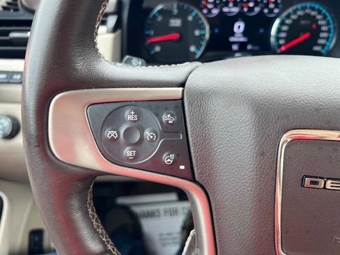 Used 2018 GMC Yukon XL Denali w/ Open Road Package AWD/4WD image 33