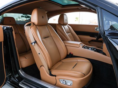 Used 2020 Rolls-Royce Wraith RWD image 25