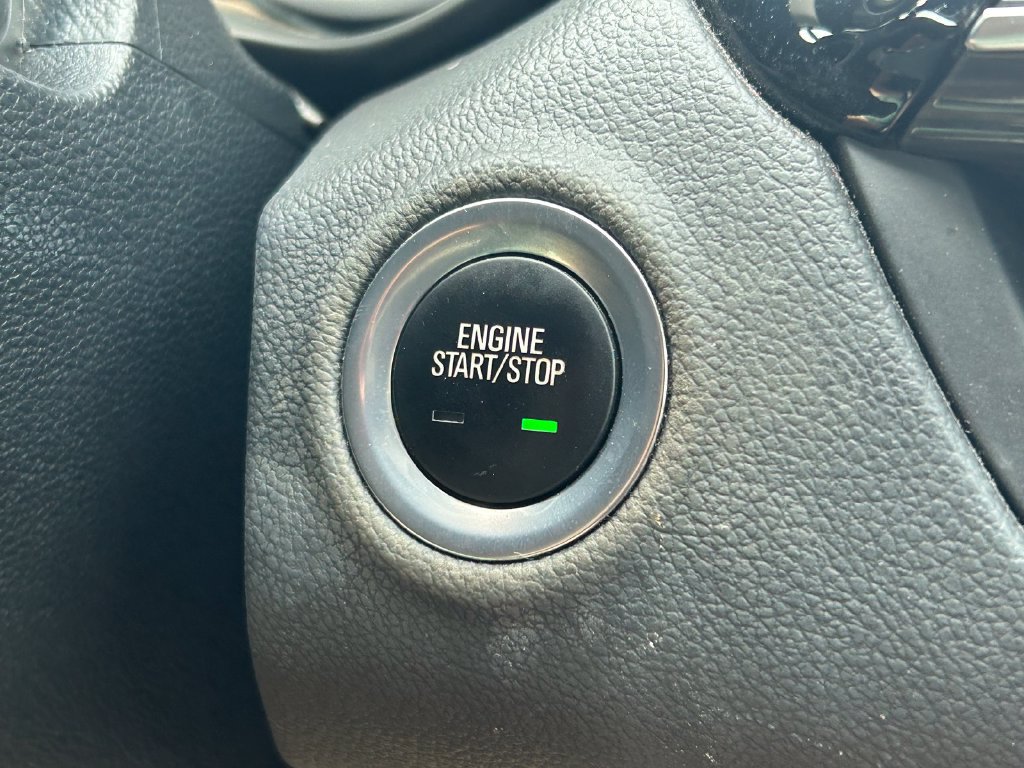 Used 2019 Buick Envision Essence FWD image 27