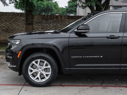 Used 2022 Jeep Grand Cherokee L Limited AWD/4WD image 22