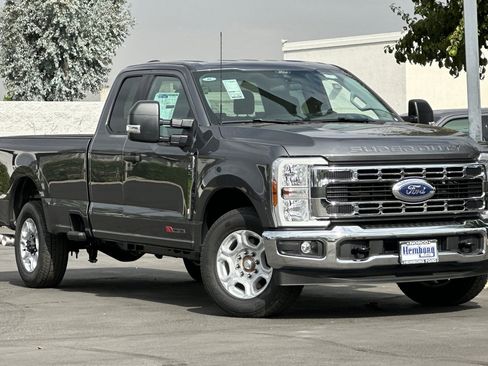 New 2026 Ford F350 XLT image 2