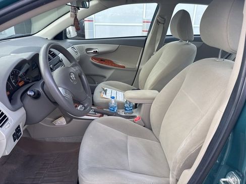 Used 2010 Toyota Corolla XLE image 12