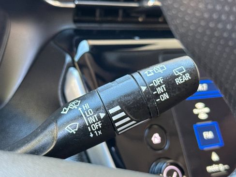 Used 2023 Chevrolet Bolt EUV LT w/ Driver Confidence Package FWD image 37