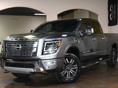 Used 2023 Nissan Titan Platinum Reserve w/ Moonroof Package AWD/4WD image 4