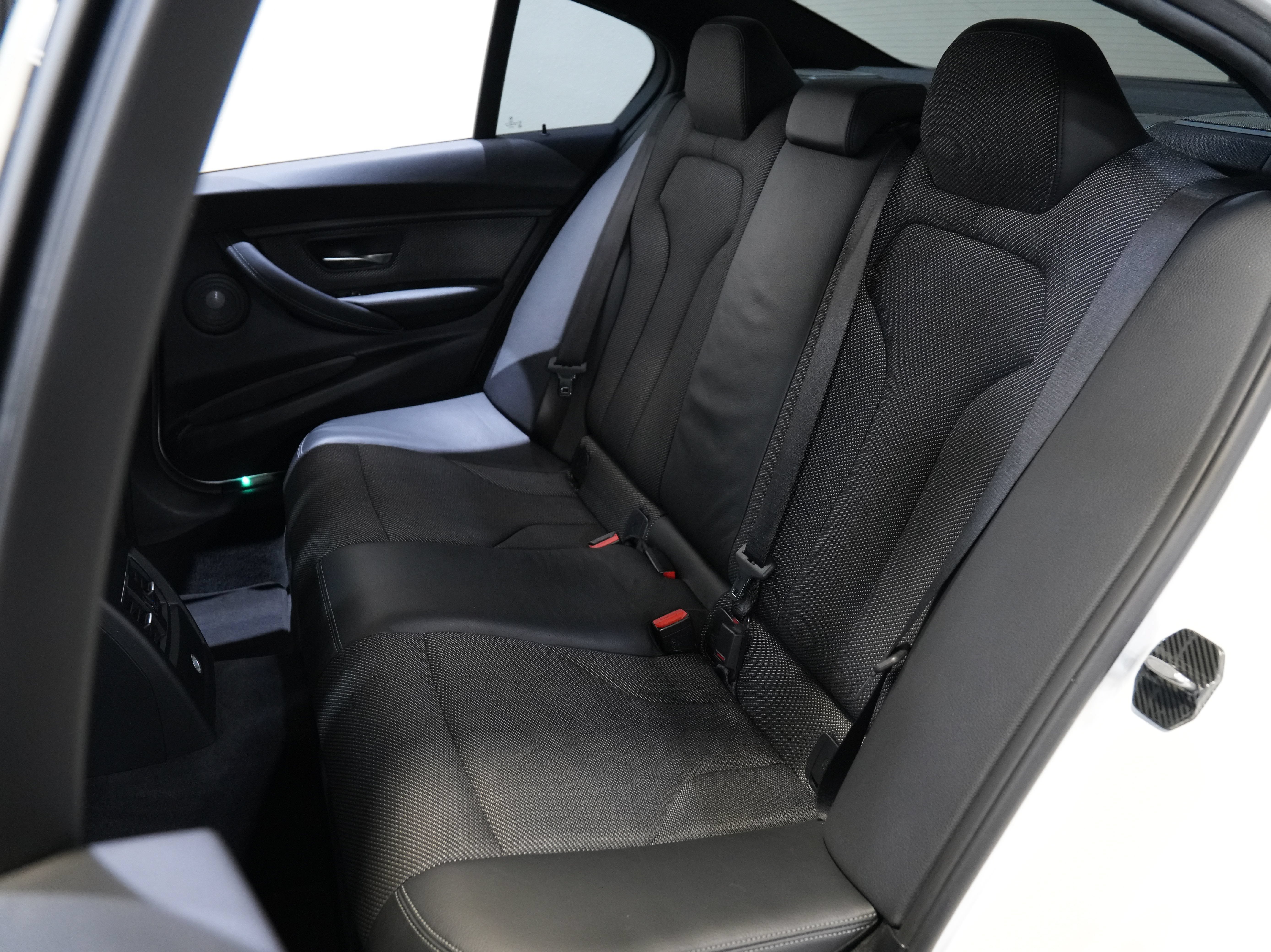 Used 2017 BMW M3 RWD image 36