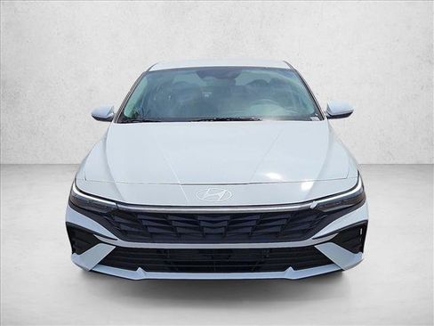 New 2026 Hyundai Elantra Hybrid FWD image 6