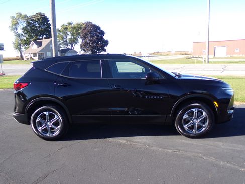 Used 2024 Chevrolet Blazer LT w/ Convenience Package image 6