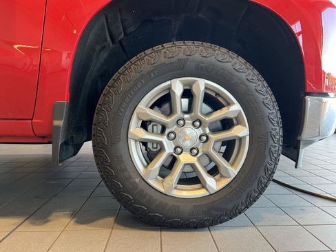 Used 2026 Chevrolet Silverado 1500 LT AWD/4WD image 8