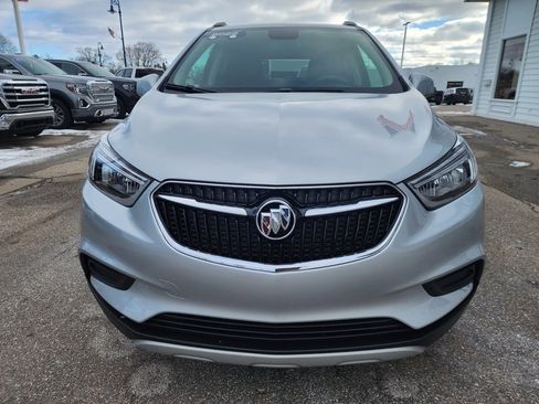 Certified 2022 Buick Encore Preferred image 2