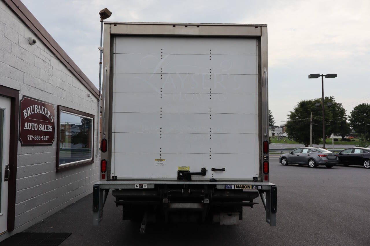 Used 2021 Isuzu NPR RWD image 3