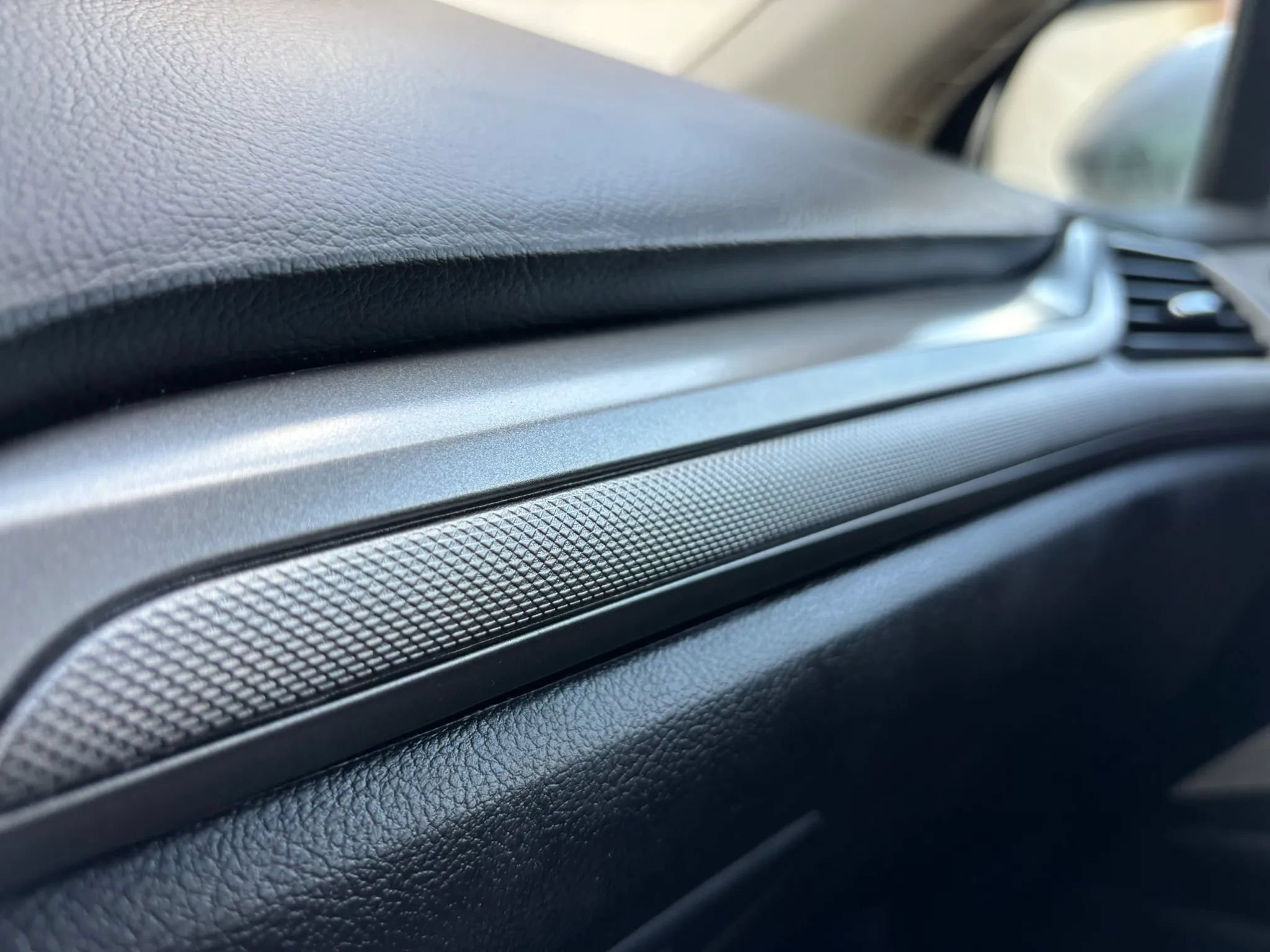 Used 2018 Ford Fusion S FWD image 39