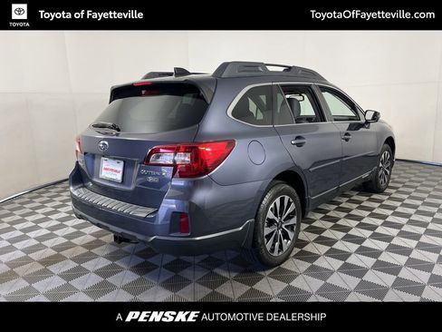Used 2016 Subaru Outback 2.5i Limited image 16