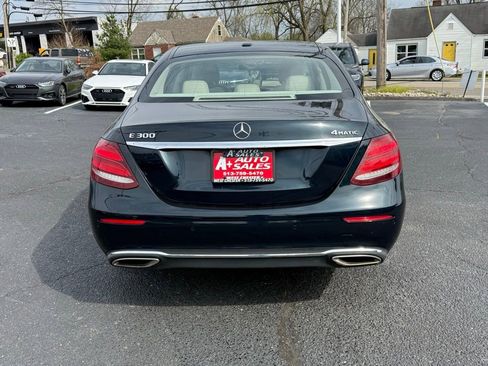 Used 2017 Mercedes-Benz E 300 4MATIC w/ Premium 1 Package image 5