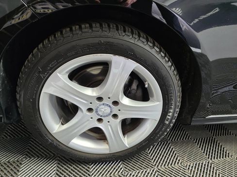 Used 2015 Mercedes-Benz E 350 4MATIC Sedan image 36