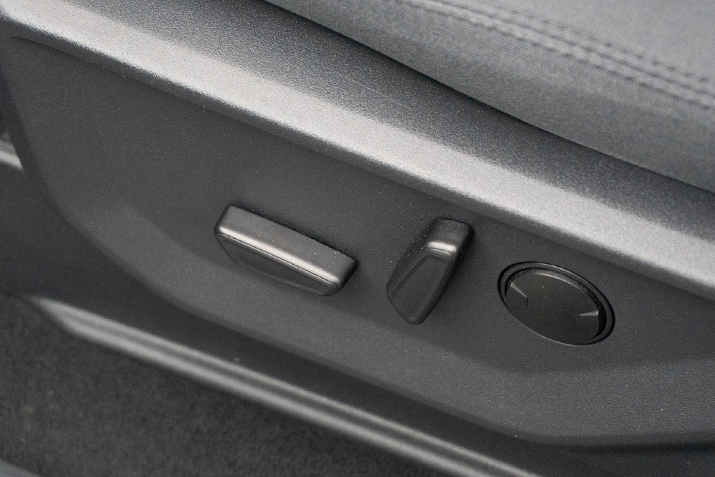 Used 2025 Ford Expedition Active RWD image 19